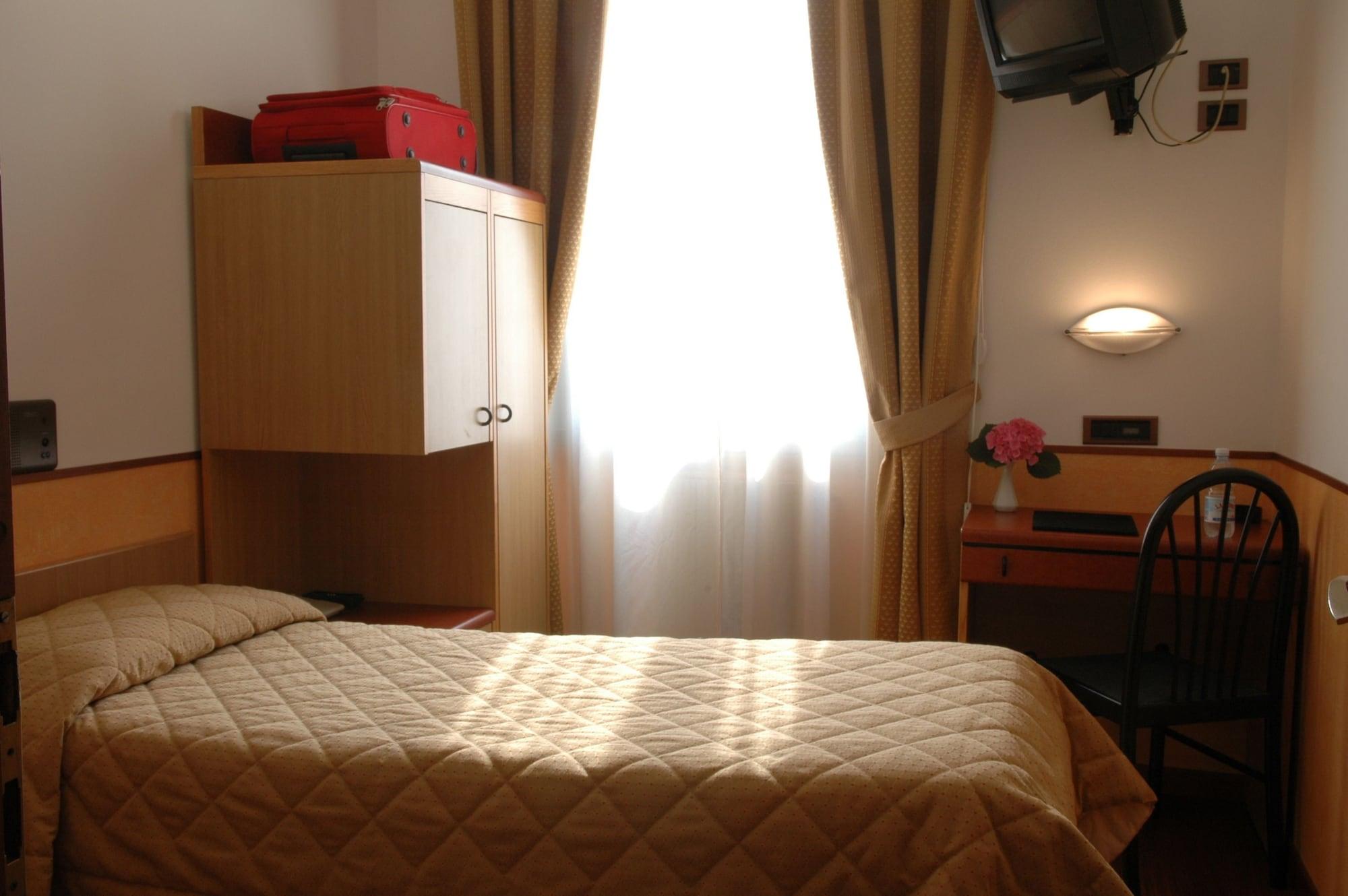 Hotel Aspromonte Milaan Buitenkant foto