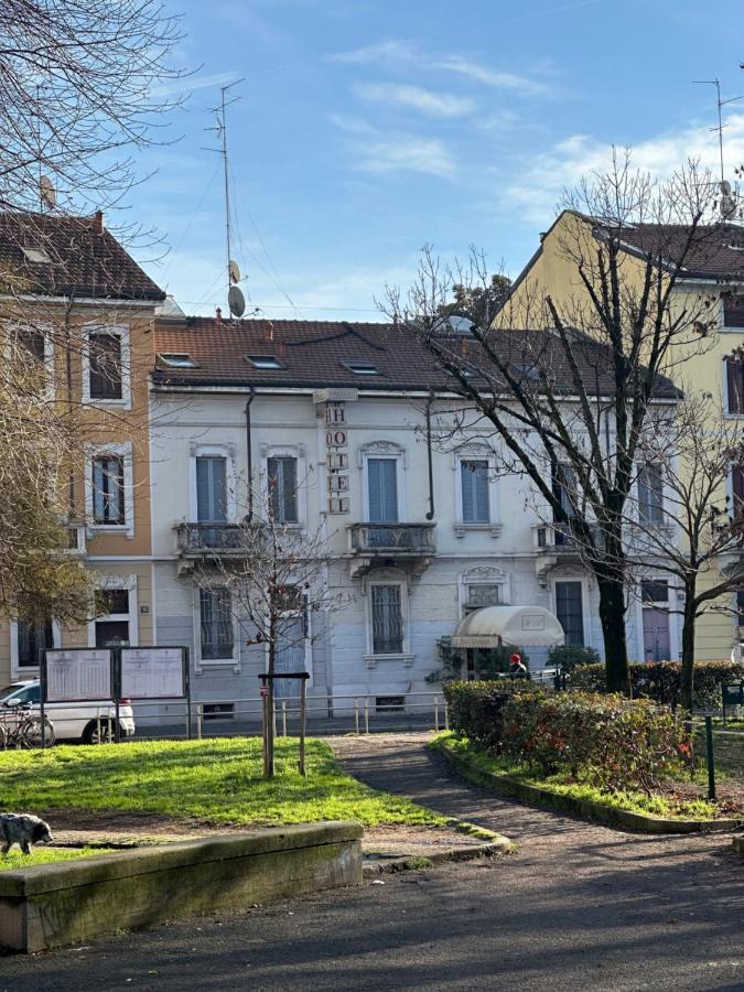 Hotel Aspromonte Milaan Buitenkant foto